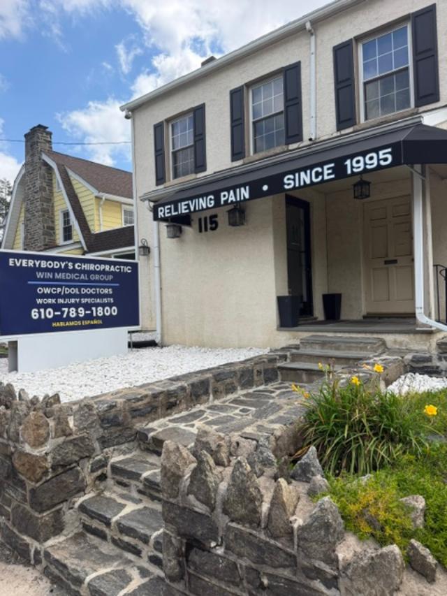 Havertown chiropractor at Everybody's Chiropractic Center near Havertown PA